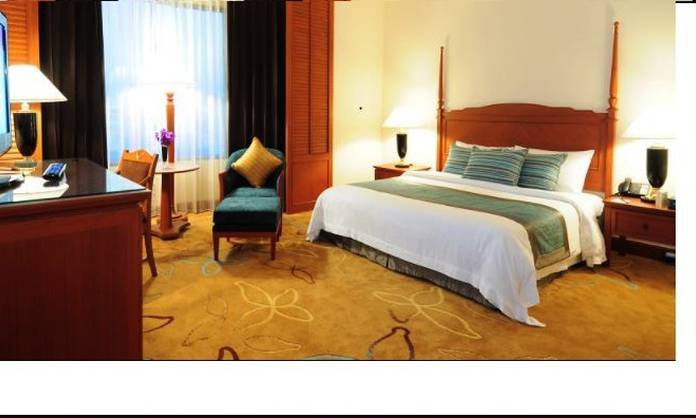Grand deluxe room Bangkok Century Park Hotel